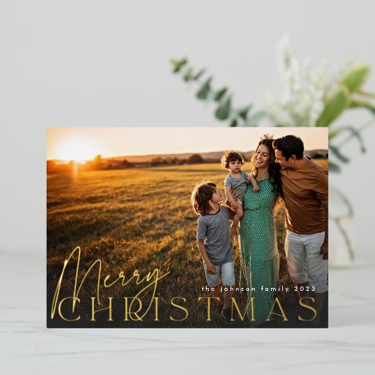 Familiefoto Gelukkigste Kerstmisfoto Goud Folie Feestdagenkaart (Staand Voorkant)