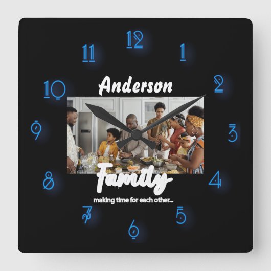 Familiefoto 📸👨👩👧👦 Kleurrijke Liefde Vierkante Klok (Voorkant)