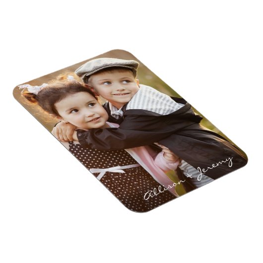 Familiefoto Monogram Namen Modern Script Magneet (Rechterzijde)