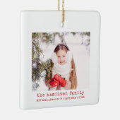 Familiefoto & naam Minimalistische kerstboom Keramisch Ornament (Rechts)