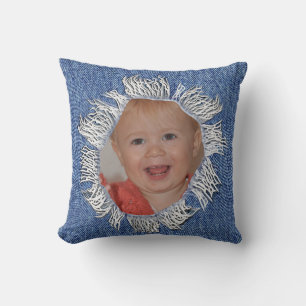 Familiefoto op een denim kussen
