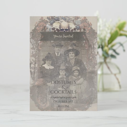 Familiefoto Schedel Rozen  Gotisch Halloween Kaart (Staand voorkant)