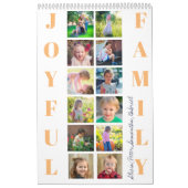 Familiefotocollage 2026 monogrammed wit kalender (Hoes)