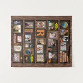 Familiefotocollage Antieke Boekenkast Persoonlijk Wandkleed (Voorkant (horizontaal))