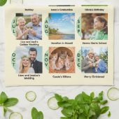 Familiejaar Galerij van 12 Foto's Cream Custom Theedoek (Gevouwen)