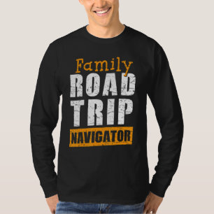 Familiemanager voor navigatie op weg en zomervakan t-shirt