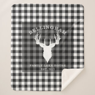 Familienaam Black White Lake House Gingham Plays Sherpa Deken
