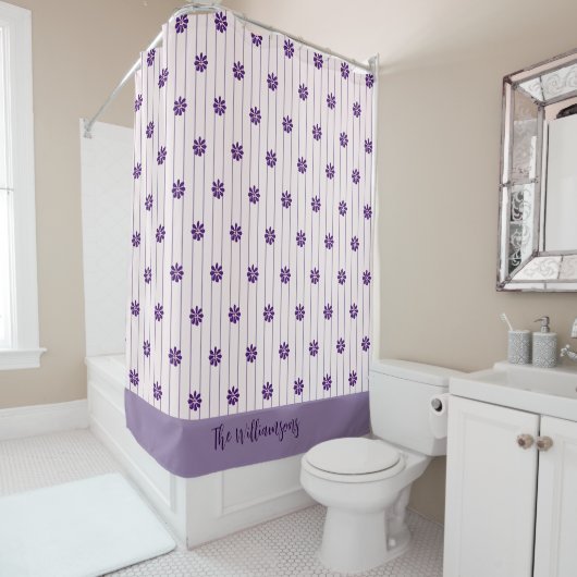  familienaam Blush & Violet Stripes, Flowers Douchegordijn (In situ)