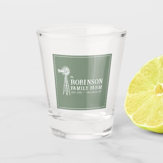 Familienaam Boerderij Rustic Windmill Sage Green Shot Glas (Voorkant)