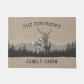 Familienaam Cabin Deer Pine Tree Forest Burlap Deurmat (Voorkant)