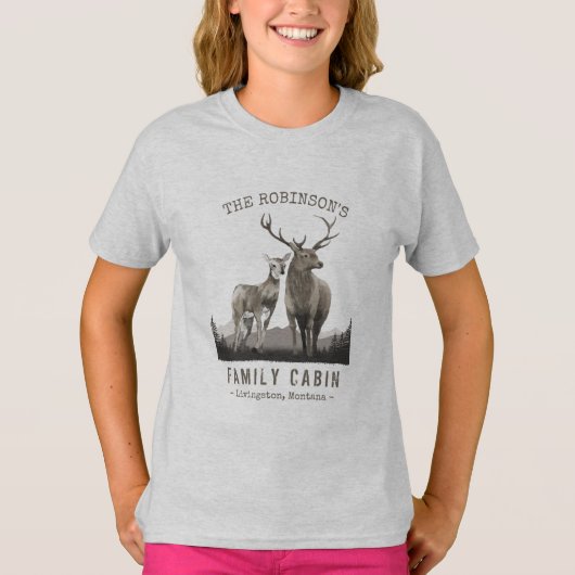 Familienaam Cabin Deer Pine Tree Gray T-shirt (Voorkant)