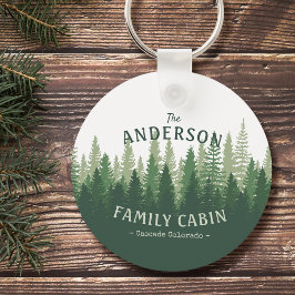 Familienaam Cabin Locatie Pine Tree Round Sleutelhanger