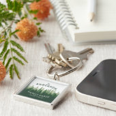 Familienaam Cabin Locatie Pine Tree Square Sleutelhanger (Zijkant)