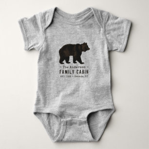 Familienaam Cabin Rustic Brown Black Beer Romper