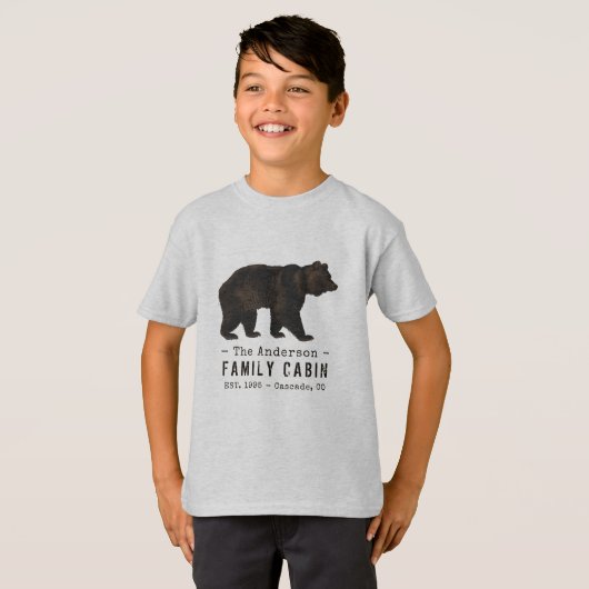 Familienaam Cabin Rustic Brown Black Beer T-shirt (Voorkant volledig)