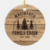 Familienaam Cabin Rustic Wood Forest Personalized Keramisch Ornament (Achterkant)