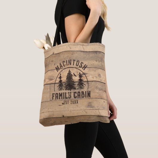 Familienaam Cabin Rustic Wood - Gepersonaliseerd Tote Bag (Dichtbij)