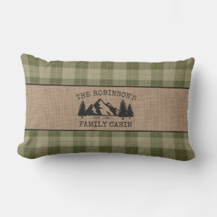 Familienaam Cabin Trees Sage Green Play Burlap Buitenkussen