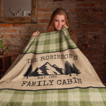 Familienaam Cabin Trees Sage Green Play Burlap