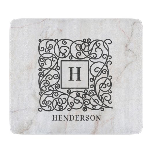 Familienaam Elegant White Marble Monogram Snijplank (Voorkant)