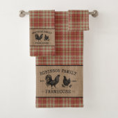 Familienaam Farmhouse Red Pset Burlap Bad Handdoek (Insitu)