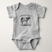 Familienaam Farmhouse Rustic Dairy Milk Koe Romper (Voorkant)