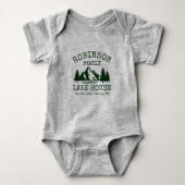 Familienaam Lake House Forest Green Silhouette Romper (Voorkant)