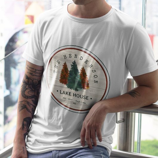 Familienaam Lake House Pine Tree hout achtergrond T-shirt