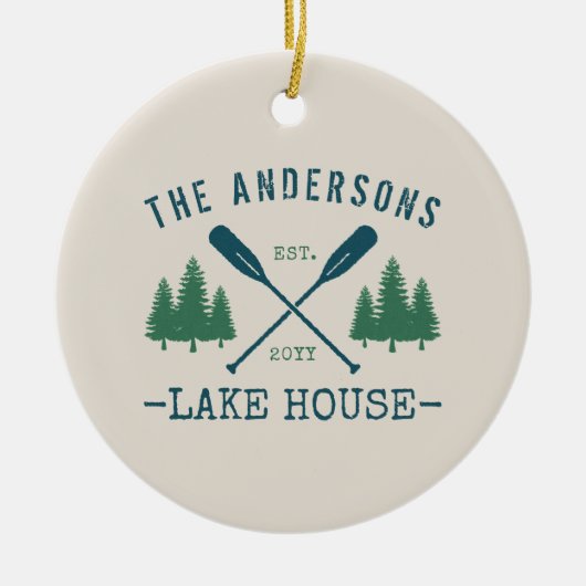 Familienaam Lake House Rustic Oars Pine Trees Keramisch Ornament (Voorkant)