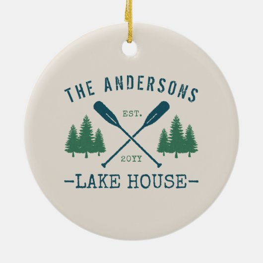 Familienaam Lake House Rustic Oars Pine Trees Keramisch Ornament (Achterkant)