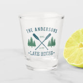 Familienaam Lake House Rustic Oars Pine Trees Shot Glas (Voorkant)