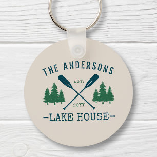 Familienaam Lake House Rustige Oars Pine Tree Roun Sleutelhanger