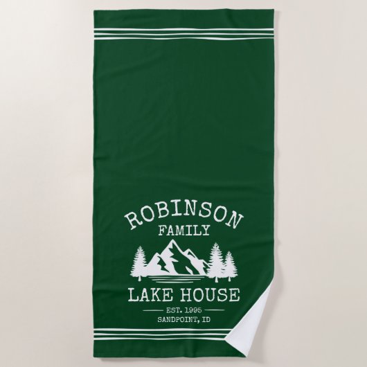 Familienaam Lake House Trees Forest Green Strandlaken (Voorkant)