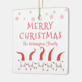 Familienaam Merry Kerstgnomen Keramisch Ornament (Links)