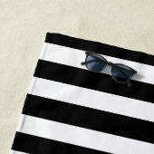 Familienaam Monogram Navy Zwart Wit Streep Strandlaken (In situ)