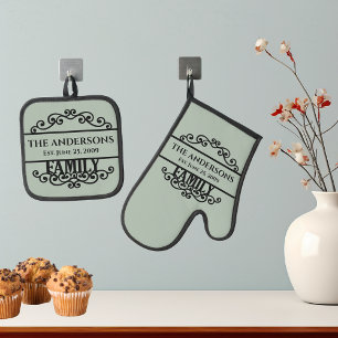 Familienaam monogram ovenwant & pannenlap set