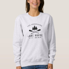 Familienaam Rustic Lake House Boat Oars Trees Trui