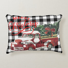 Familienaam traditionele buffalo plaid red truck accent kussen