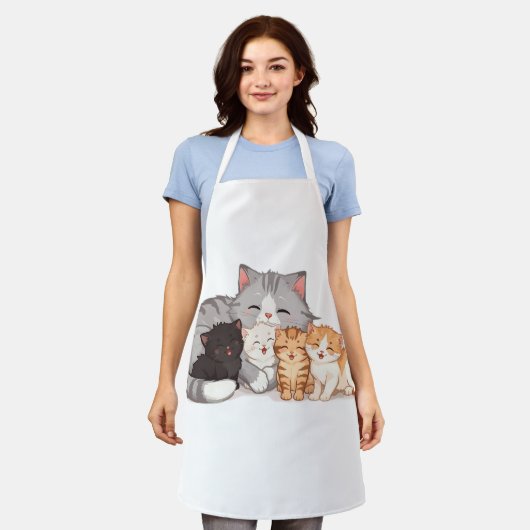 Familieportret van een kitten met knuffels schort (Gedragen)