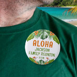 Familiereünie Tropische Palm Aloha Waterverf Ronde Button 5,7 Cm<br><div class="desc">Tropische of Hawaiiaanse luau thema gepersonaliseerde Family Reunion keepsake knoppen met waterverf tropische palmbladeren en bloemen en uw aangepaste tekst in uw keuze van lettertype stijlen en kleuren. Het monster shows ALOHA en NAME FAMILY REUNION. OPTIES: Het monster wordt getoond in de 2, 25" grootte--andere maten beschikbaar op de bestelpagina....</div>