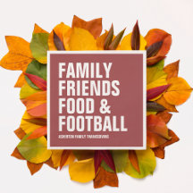 Familievrienden eten en football maroon Thanksgivi