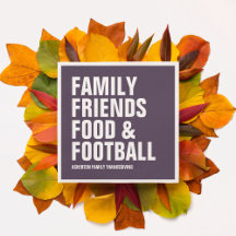 Familievrienden eten en football paarse Thanksgivi