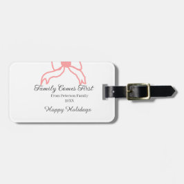 Family comes first red bow family name holidays bagagelabel