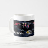 family, firearms, freedom and felines mug koffiemok (Voorkant links)