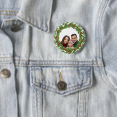Family in the Snow Button – Cute Christmas Family  (In situ)