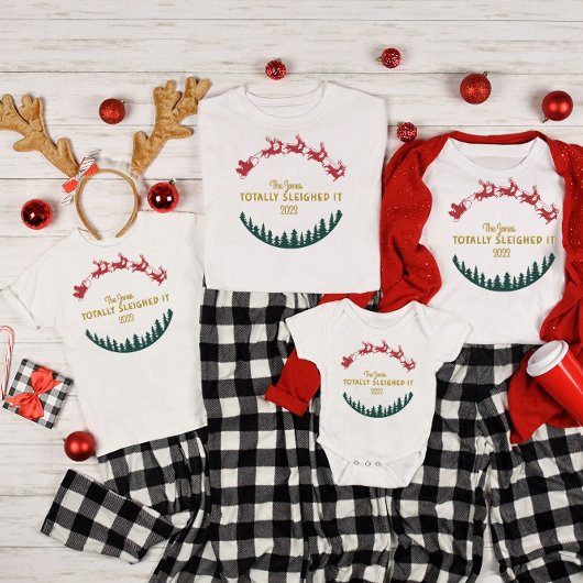 Family Matching Gepersonaliseerde naam/jaar sleigh Romper
