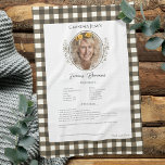 Family Recipe Keepsake Photo Gingham Theedoek<br><div class="desc">Keepsake family recipe tea towel. Share uncle Jim's chili recipe or great aunt Aggie's all time favorite thanksgiving casserole dish. Elegant and simple template design can easily be adjusted to share your family recipes as mother's day, birthday, or Christmas gifts. Custom family name with initials. Colors can be changed. Great...</div>