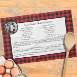 Family Recipe Red Black Pset Holiday Foto Theedoek<br><div class="desc">Pas dit familierecept Red Black Pset Holiday Fotokeukenhanddoekje aan om een van je favoriete mensen te vieren. Dit gepersonaliseerde geschenk maakt een verjaardagscadeau of kerstcadeau. Familie en vrienden zullen van dit Gezinsrecept Rood Zwart Pset Holiday Keukenhanddoek cadeautje voor de keuken van de Foto houden. Het is makkelijk om je te...</div>