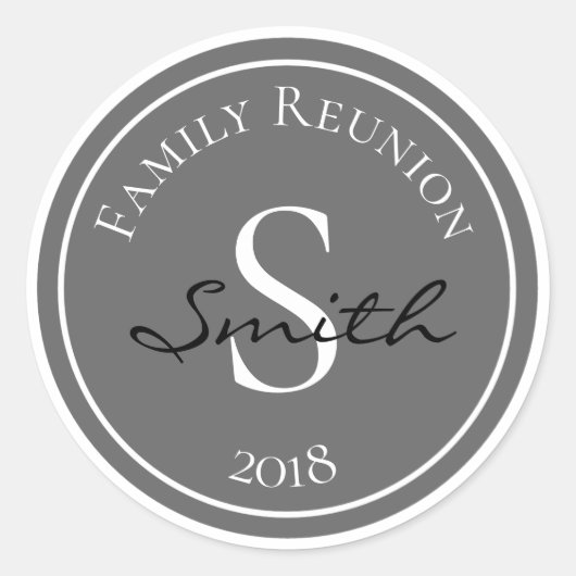 Family Reunion Monogram Ronde Sticker (Voorkant)
