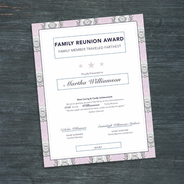 Family Reunion Travel Award - Roze crrest (Creator heeft geüpload)